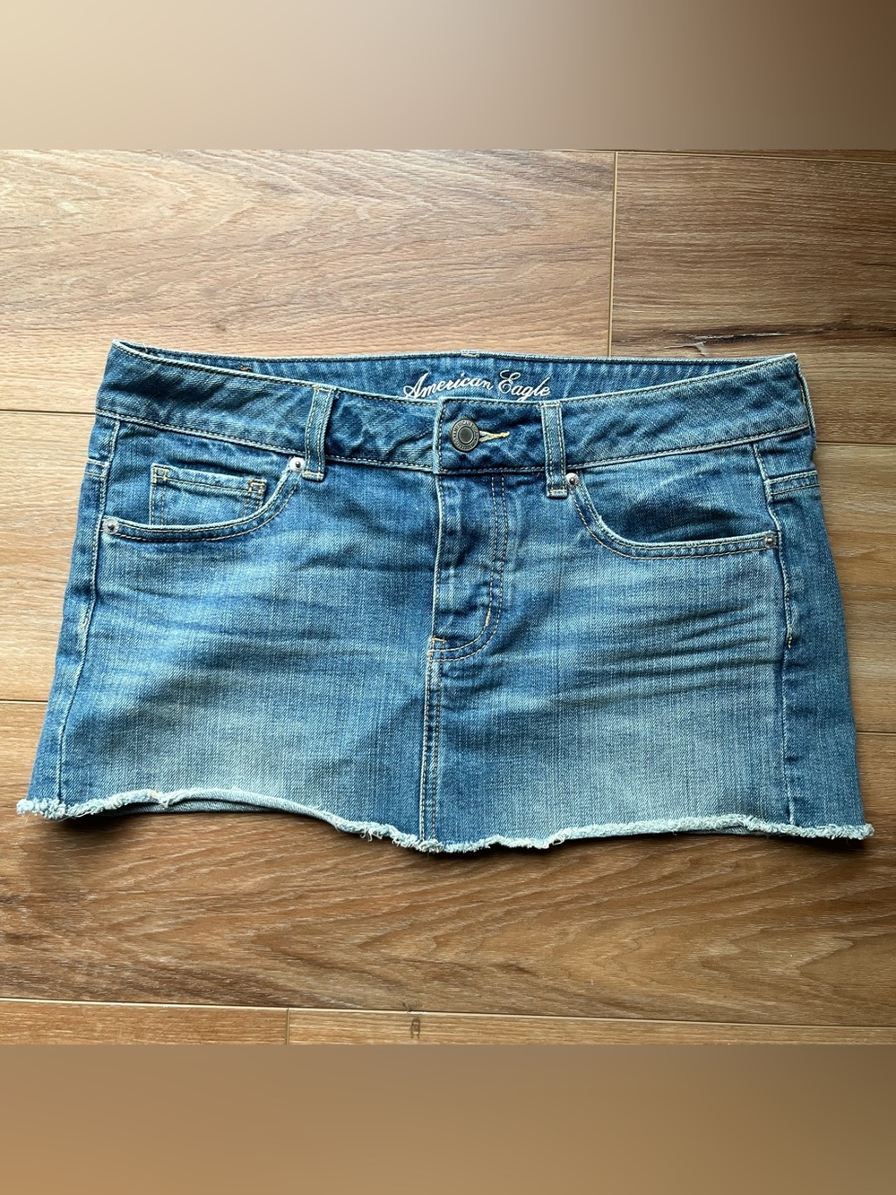 Y2K American Eagle 2010s denim cutoff micro mini jean skirt size 4 33” waist
